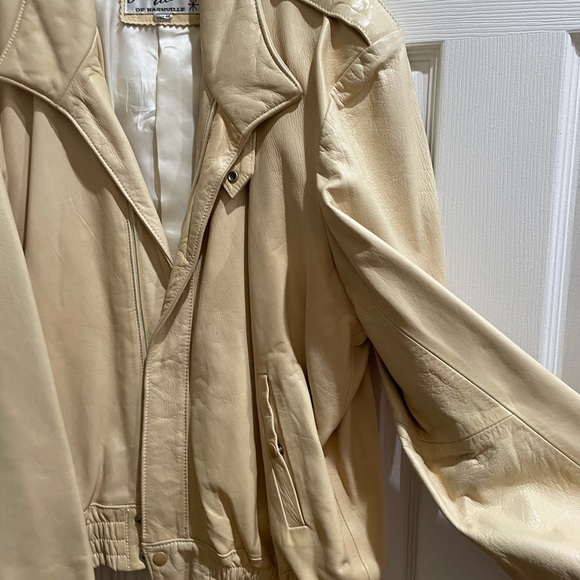 Vintage Tony Alamo Leather Jacket excellent condition still has bag. - Picture 7 of 13